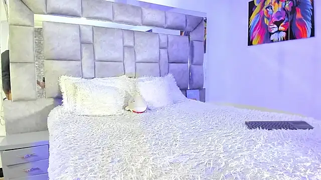 Candy And Andy  online show from 09.19.25