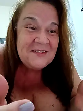 Yaya Mineira online show from 12.28.24