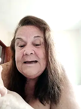 Yaya Mineira online show from 02.24.25