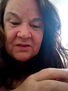 Yaya Mineira online show from 03.04.25