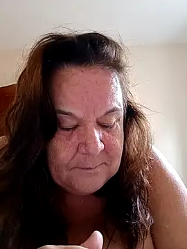 Yaya Mineira online show from 03.18.25