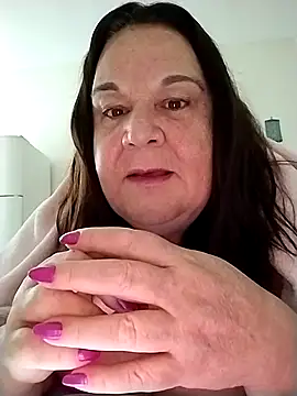 Yaya Mineira online show from 10.05.25