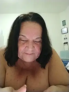 Yaya Mineira online show from 04.15.26