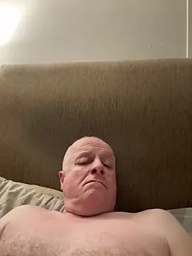 Snapshot of locallad88 chatting on 01.15.25 locallad88 online show from 01.15.25