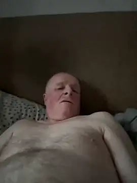 Snapshot of locallad88 chatting on 01.28.25 locallad88 online show from 01.28.25