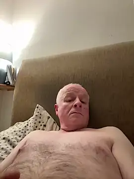 Snapshot of locallad88 chatting on 02.13.25 locallad88 online show from 02.13.25