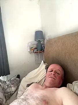 Snapshot of locallad88 chatting on 09.24.25 locallad88 online show from 09.24.25