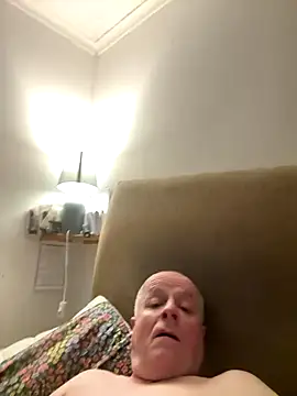 Snapshot of locallad88 chatting on 09.30.25 locallad88 online show from 09.30.25