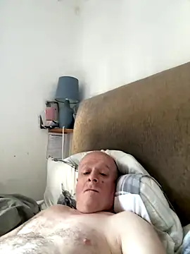 Snapshot of locallad88 chatting on 10.24.25 locallad88 online show from 10.24.25