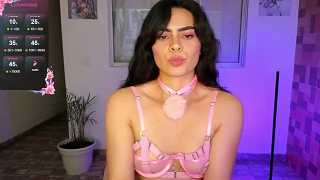 Snapshot of sexyladyy_ chatting on 03.05.25 sexyladyy online show from 03.05.25