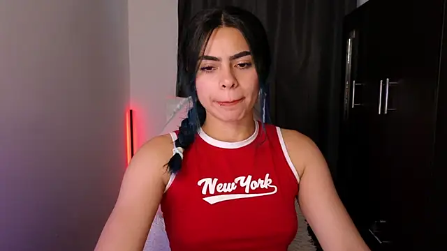 Snapshot of sexyladyy_ chatting on 09.25.25 sexyladyy online show from 09.25.25