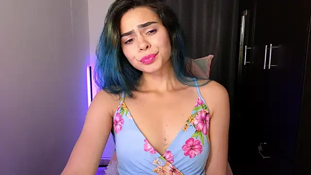 Snapshot of sexyladyy_ chatting on 10.03.25 sexyladyy online show from 10.03.25