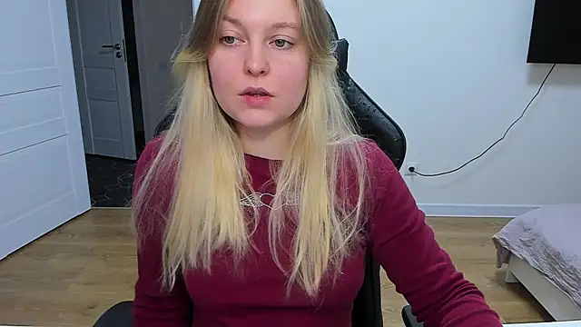 Snapshot of stacy_miracle chatting on 01.14.25 stacy miracle online show from 01.14.25