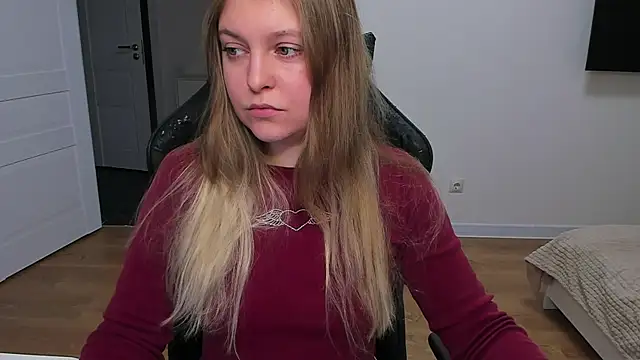 Snapshot of stacy_miracle chatting on 12.19.25 stacy miracle online show from 12.19.25