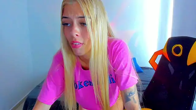 Snapshot of barbiee_05 chatting on 03.04.26 barbiee 05 online show from 03.04.26