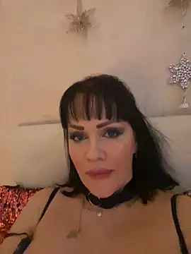 Lolaley2 online show from 12.19.24