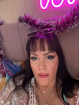 Lolaley2 online show from 01.11.26