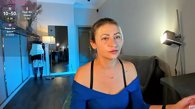 ZoeGrant online show from 11.23.25