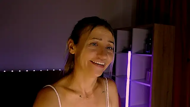 ZoeGrant online show from 06.12.26
