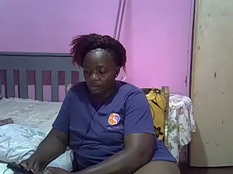 Snapshot of Ebonyceline chatting on 01.16.25 Ebonyceline online show from 01.16.25