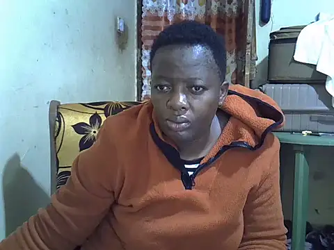 Snapshot of Ebonyceline chatting on 10.09.25 Ebonyceline online show from 10.09.25