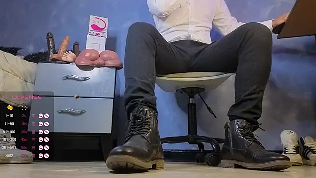 Snapshot of TomLover_12 chatting on 03.02.26 TomLover 12 online show from 03.02.26