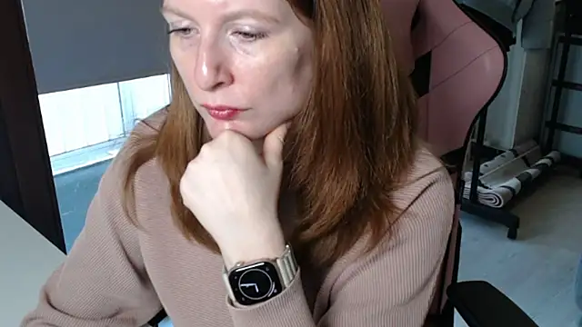 Snapshot of Exotic-Desire chatting on 11.11.25 Exotic-Desire online show from 11.11.25