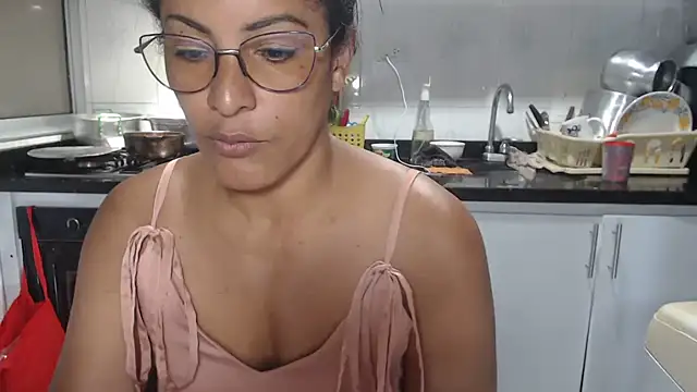 kateleyagrey online show from 10.27.25