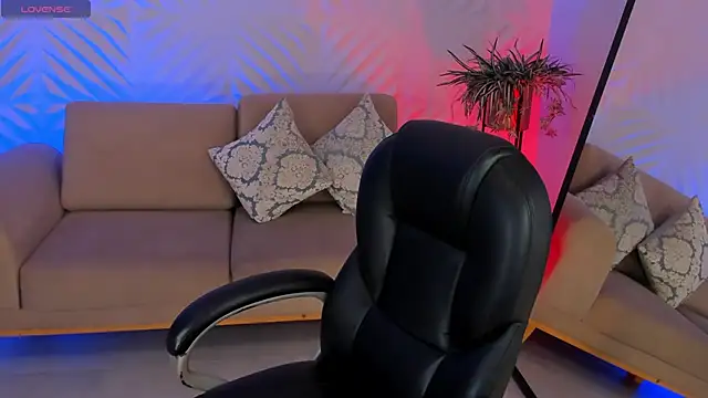 RoseFerrera online show from 09.19.25