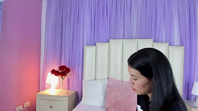 Snapshot of lulumars chatting on 12.24.24 lulumars online show from 12.24.24