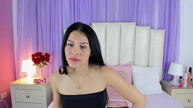 Snapshot of lulumars chatting on 01.08.25 lulumars online show from 01.08.25