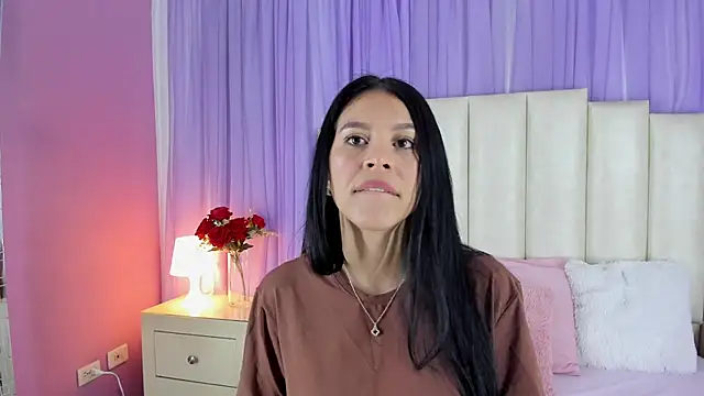 Snapshot of lulumars chatting on 01.17.25 lulumars online show from 01.17.25