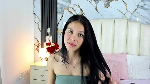 Snapshot of lulumars chatting on 01.21.25 lulumars online show from 01.21.25