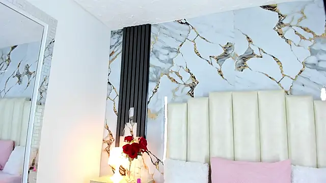 Snapshot of lulumars chatting on 01.21.25 lulumars online show from 01.21.25