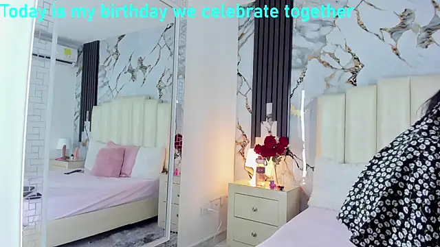 Snapshot of lulumars chatting on 02.10.25 lulumars online show from 02.10.25