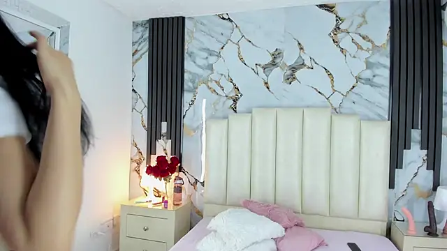 Snapshot of lulumars chatting on 02.11.25 lulumars online show from 02.11.25