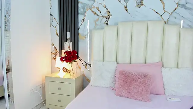 Snapshot of lulumars chatting on 03.14.25 lulumars online show from 03.14.25