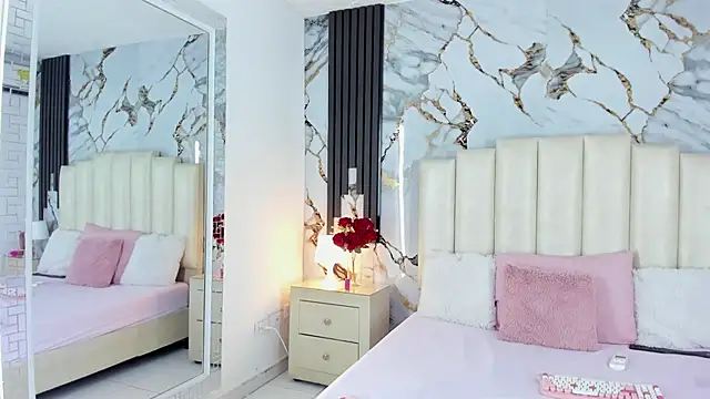 Snapshot of lulumars chatting on 03.17.25 lulumars online show from 03.17.25