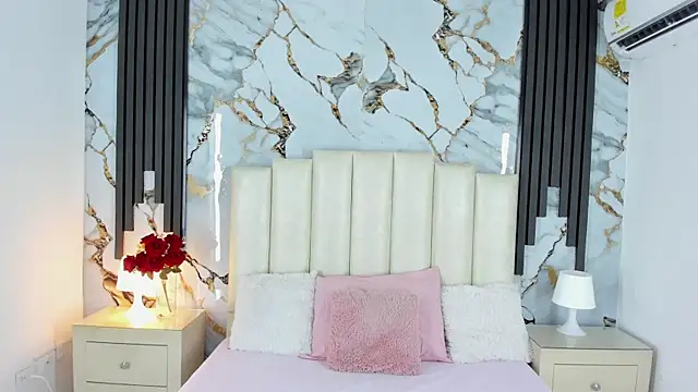 Snapshot of lulumars chatting on 03.19.25 lulumars online show from 03.19.25