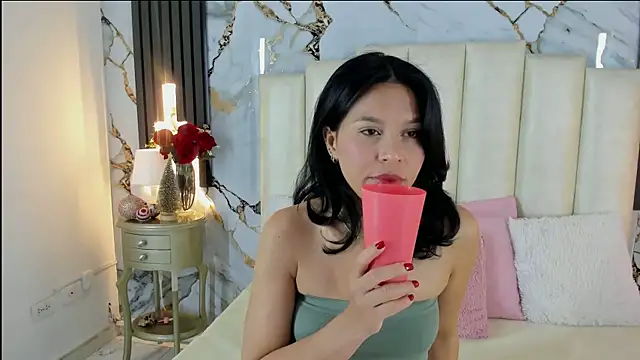 lulumars online show from 12.18.25