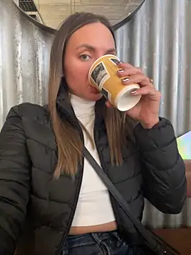 AngelinaMoore online show from 03.18.25