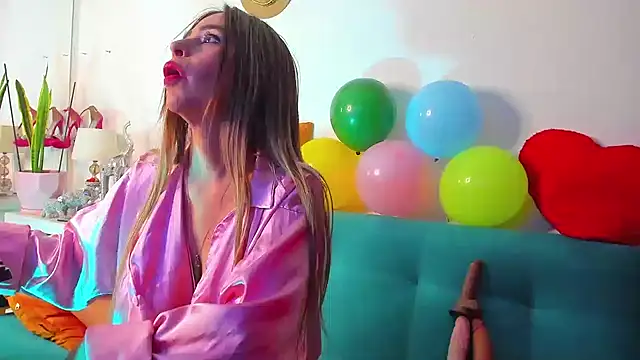 Victoria Jonness online show from 02.14.25