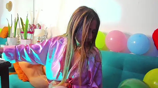 Victoria Jonness online show from 02.15.25