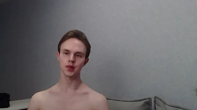 Snapshot of MartinMendez chatting on 02.02.25 MartinMendez online show from 02.02.25