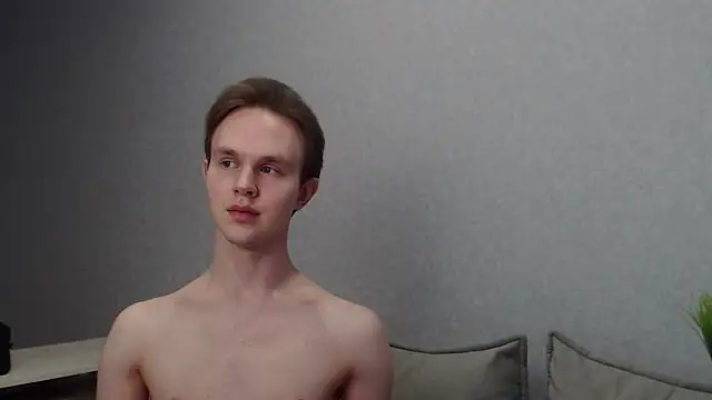 Snapshot of MartinMendez chatting on 02.05.25 MartinMendez online show from 02.05.25