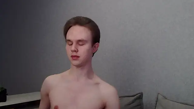 Snapshot of MartinMendez chatting on 02.18.25 MartinMendez online show from 02.18.25