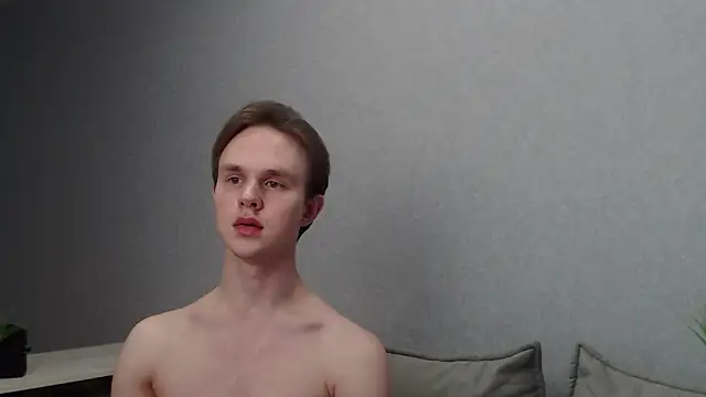 Snapshot of MartinMendez chatting on 02.18.25 MartinMendez online show from 02.18.25