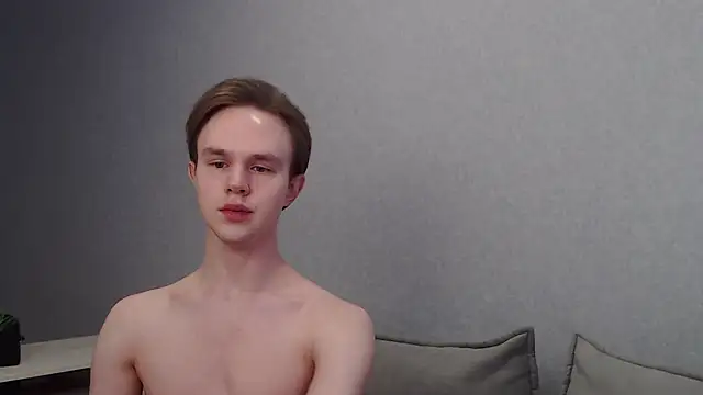 Snapshot of MartinMendez chatting on 02.22.25 MartinMendez online show from 02.22.25