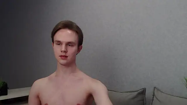 Snapshot of MartinMendez chatting on 02.22.25 MartinMendez online show from 02.22.25