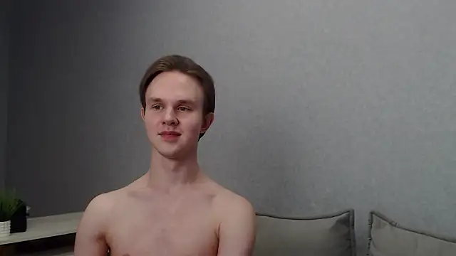 Snapshot of MartinMendez chatting on 02.23.25 MartinMendez online show from 02.23.25